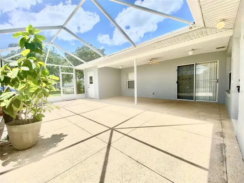 1129 Apple Ter, FL