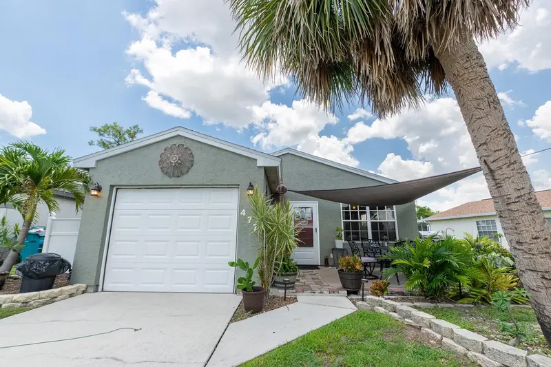 477 Ricold Ter, FL