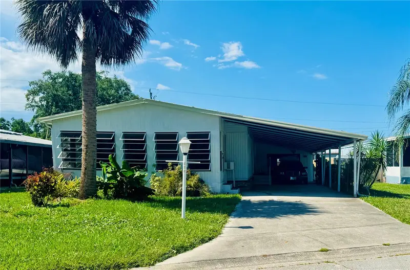 127 Ash St, FL