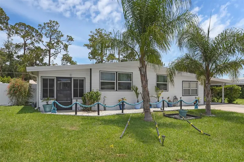 1025 Capella Dr, FL