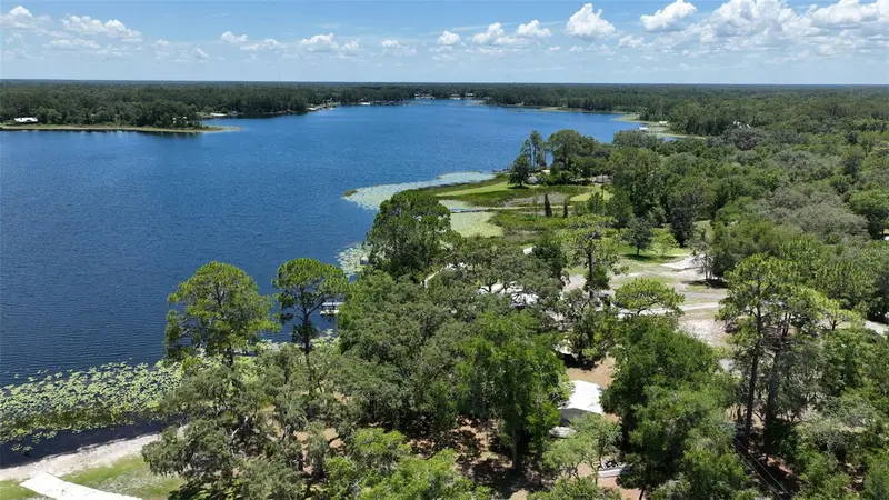 104 Carter Whittaker Ln, FL