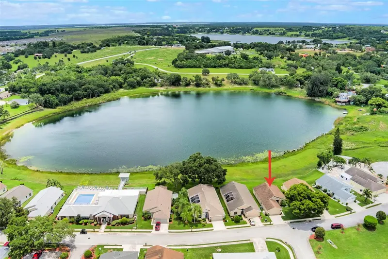 464 Lake Suzanne Dr, FL