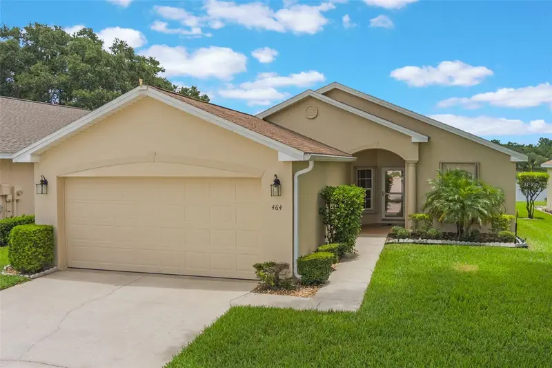 464 Lake Suzanne Dr, FL