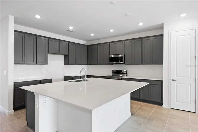 9596 Vibrant Lane, FL