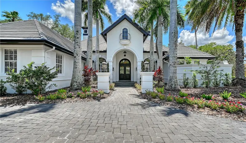 6959 Westchester Cir, FL