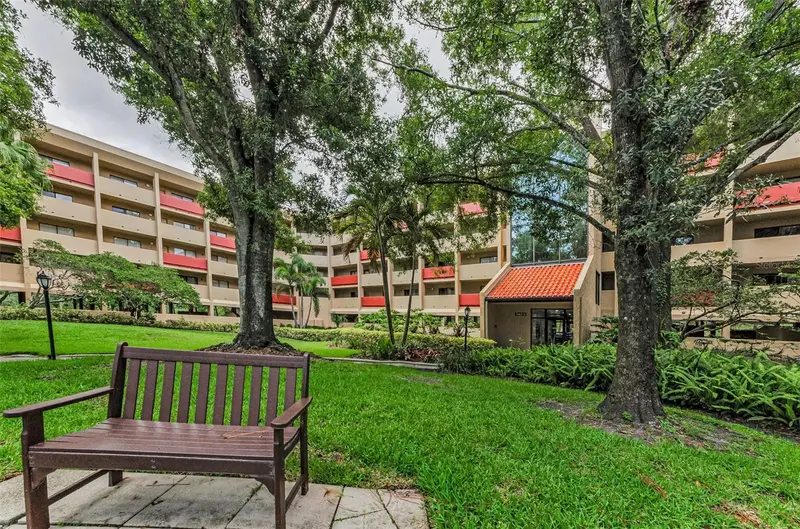 3062 Eastland Blvd #308, FL