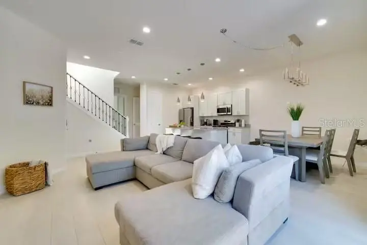 7523 Sunflower Cir, FL