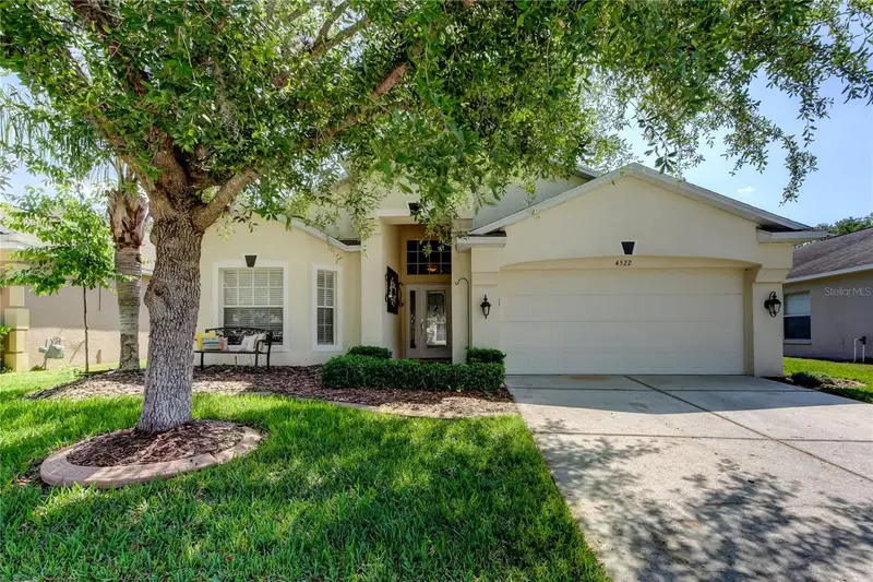4522 Lisette Cir, FL