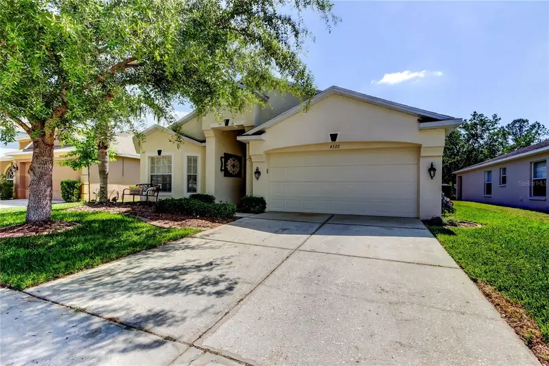 4522 Lisette Cir, FL