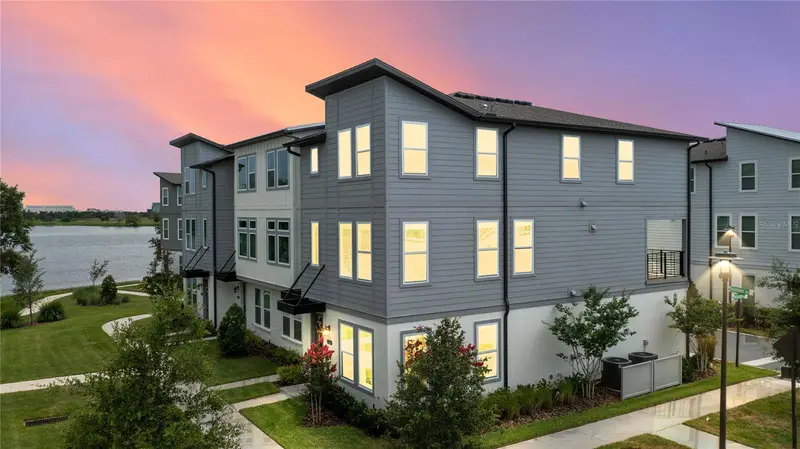12468 Koshiba Aly, FL