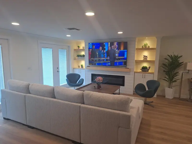 1203 Lyric Ln, FL