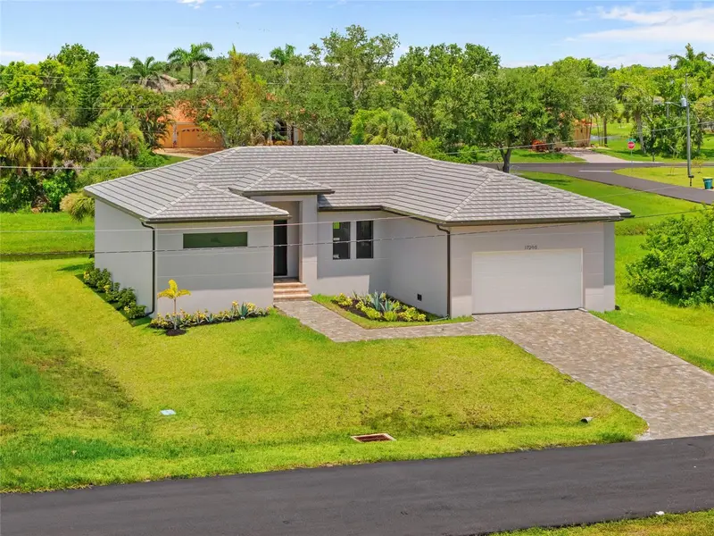 17200 Mint Ln, FL