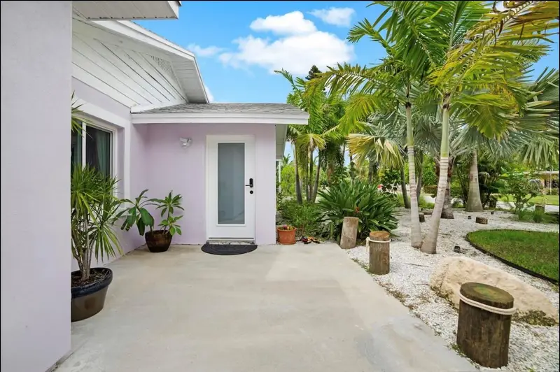 1210 Bay Palm Blvd, FL