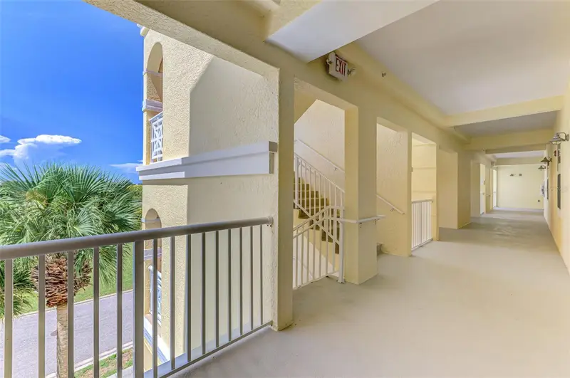 8571 Amberjack Cir #204, FL