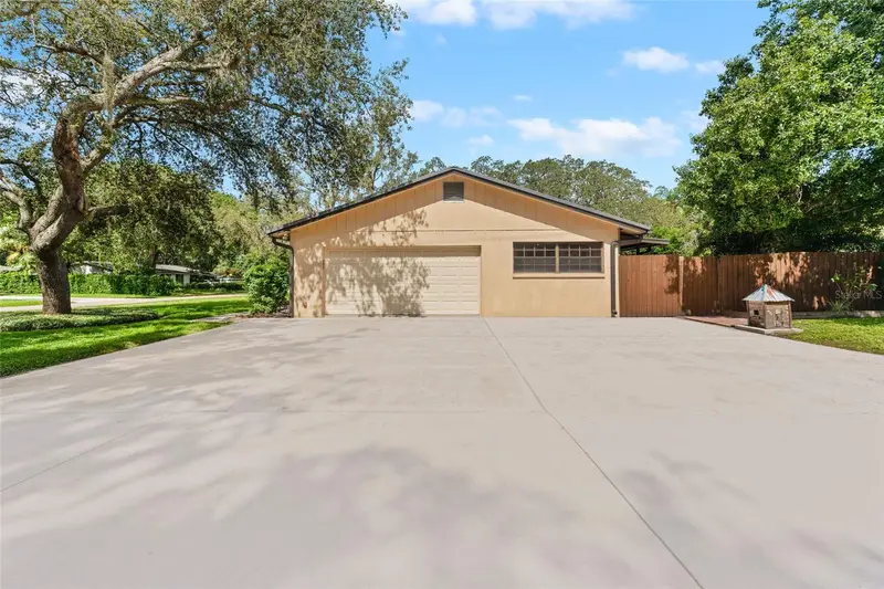 3011 Lake Ellen Dr, FL