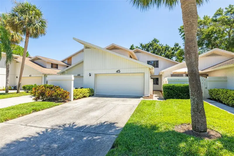498 Lakeview Dr #45, FL