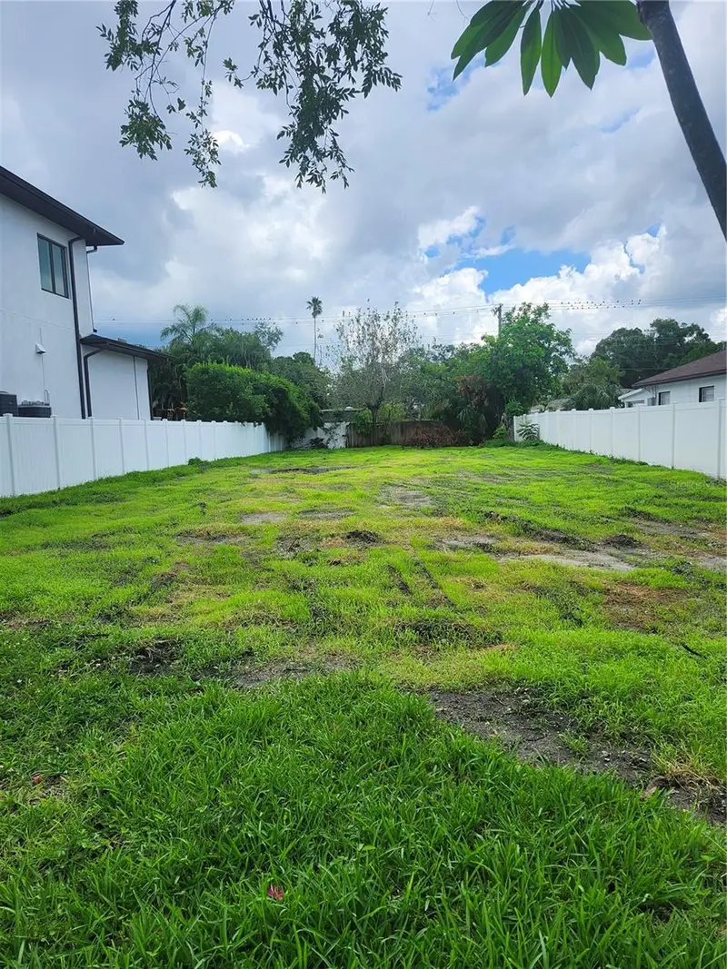 507 Danube Ave, FL