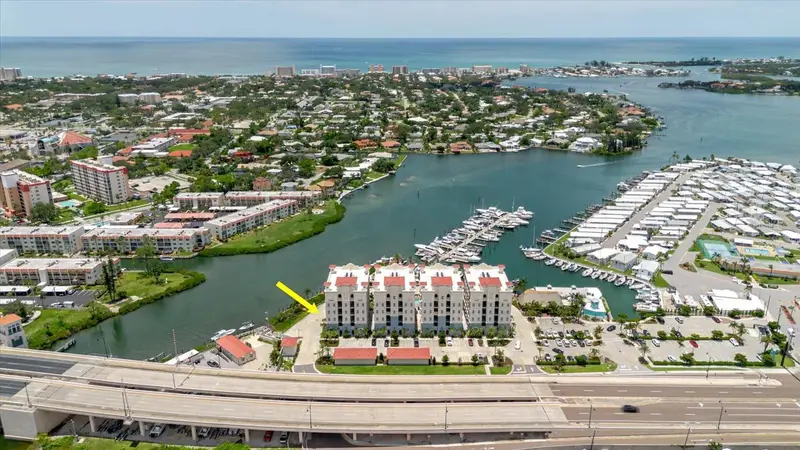 501 Tamiami Trl N #201, FL