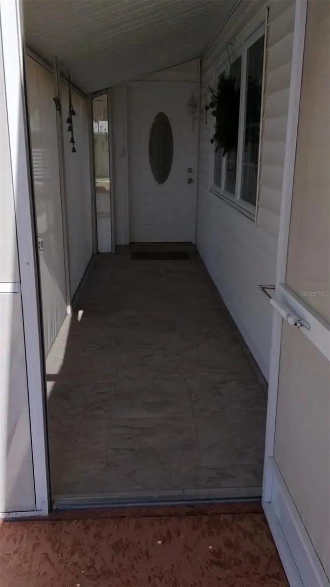 702 Cypress Pl, FL
