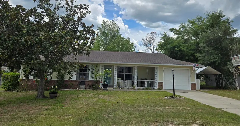 37 Oak Loop, FL
