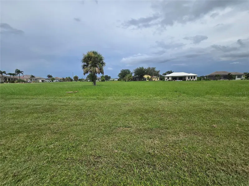 17240 Cape Horn Blvd, FL