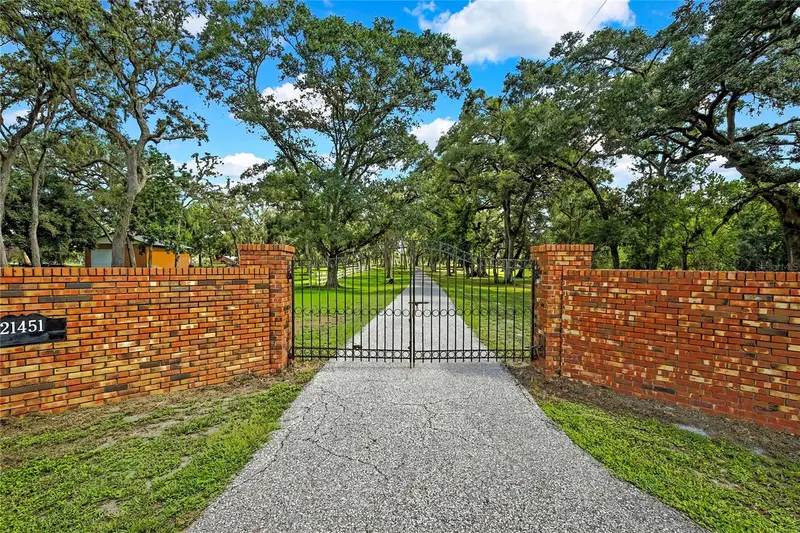 21451 Us Highway 98, FL