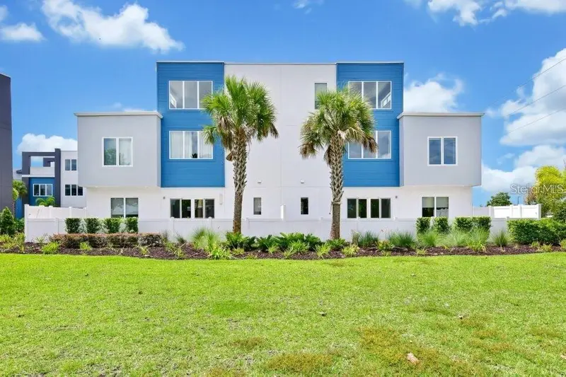 7740 Sandy Ridge Dr #203, FL