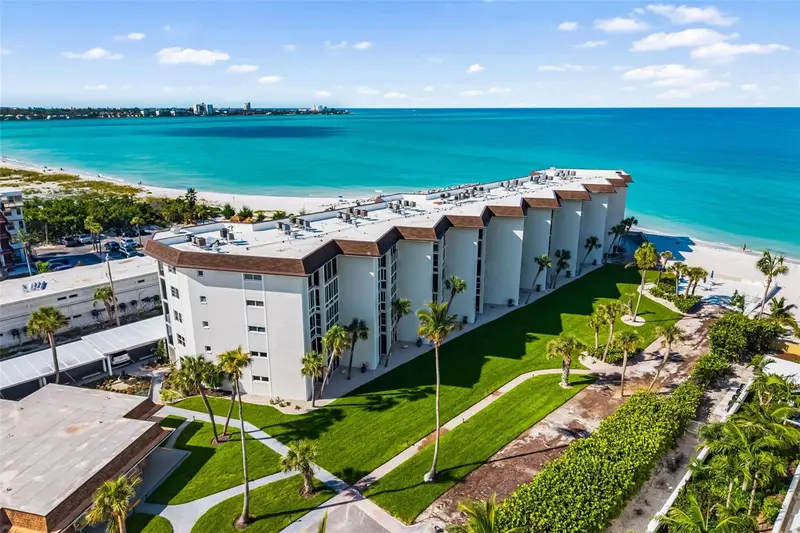 2110 Benjamin Franklin Dr #301, FL