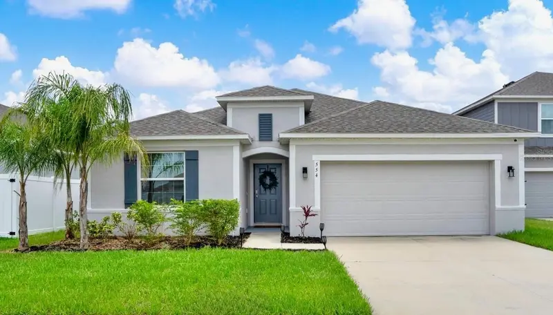 554 Pawnee Ct, FL