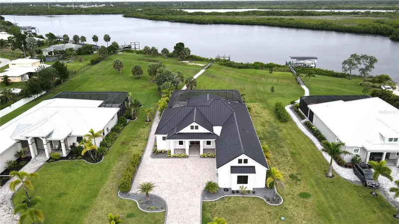 2073 Treasure Ln, FL