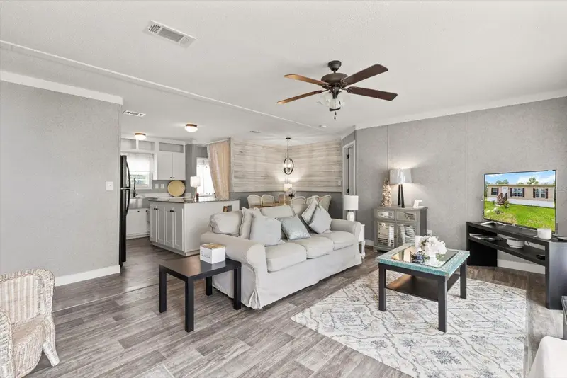 6544 W Mae, FL
