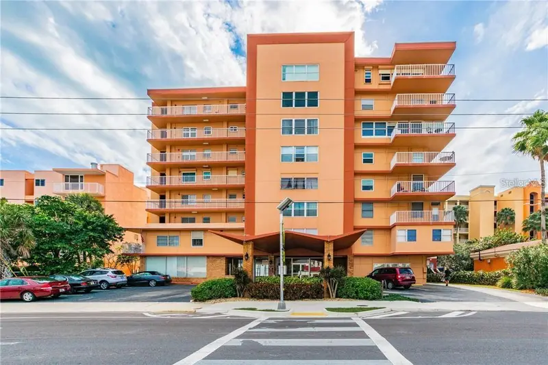 16400 Gulf Blvd #707, FL