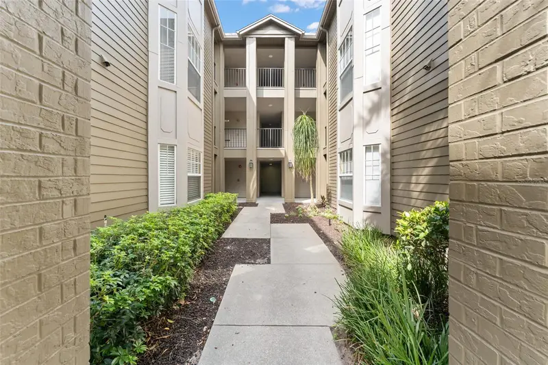 420 Summit Ridge Pl #200, FL