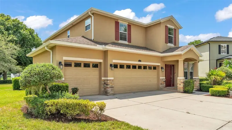 132 Magneta Loop, FL