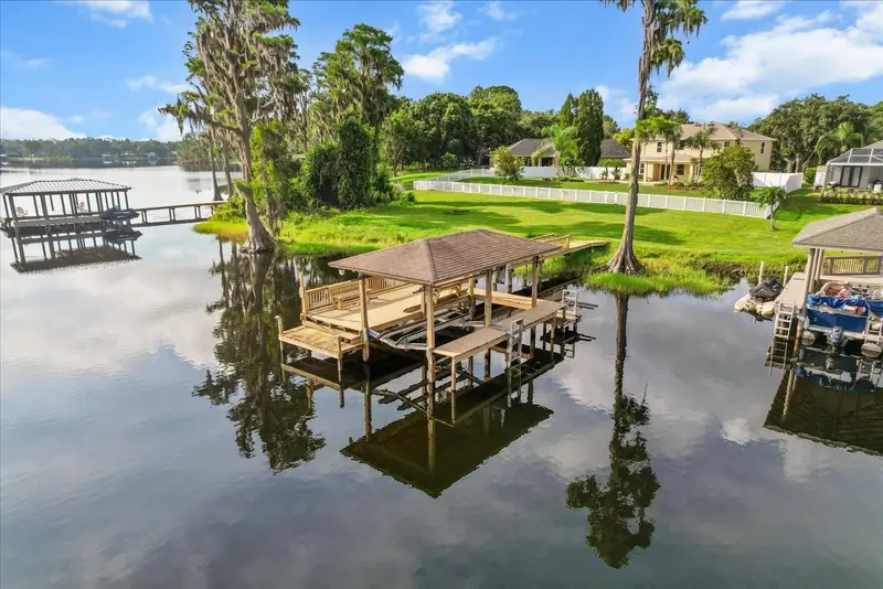 1300 Wyndham Lakes Dr, FL