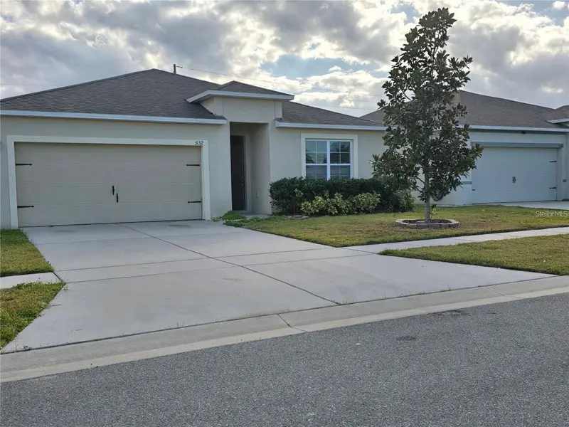 3132 Country Club Cir, FL