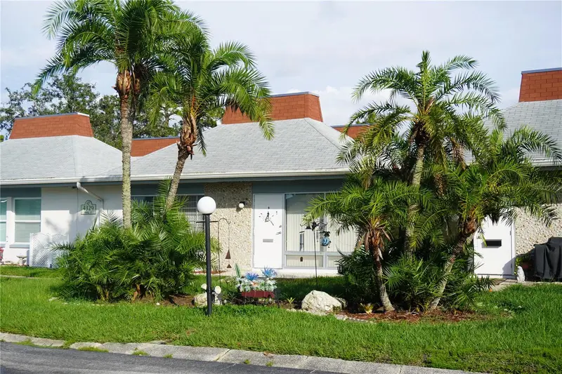 4329 Tahitian Gardens Cir #B, FL