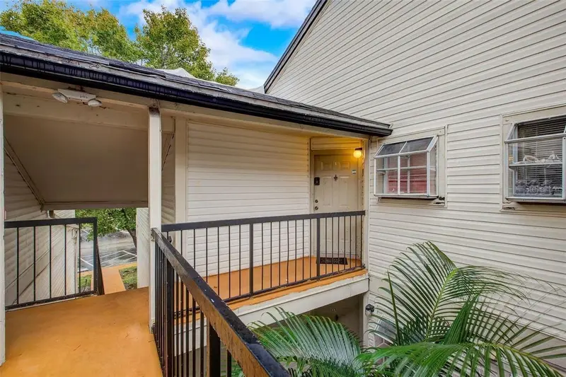 1956 Lake Atriums Cir #141, FL