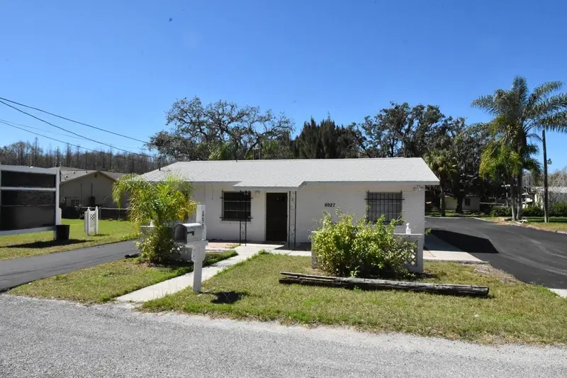 6927 Shady Acres Blvd, FL