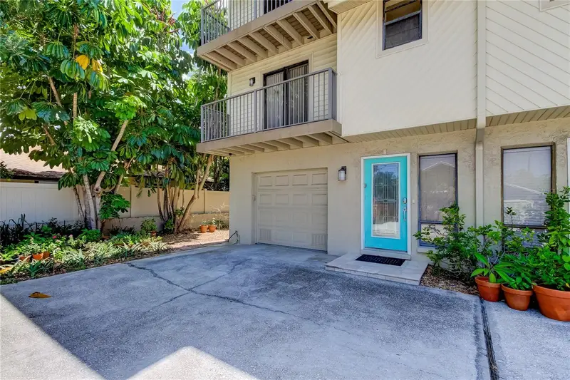 135 92nd Ave #5, FL