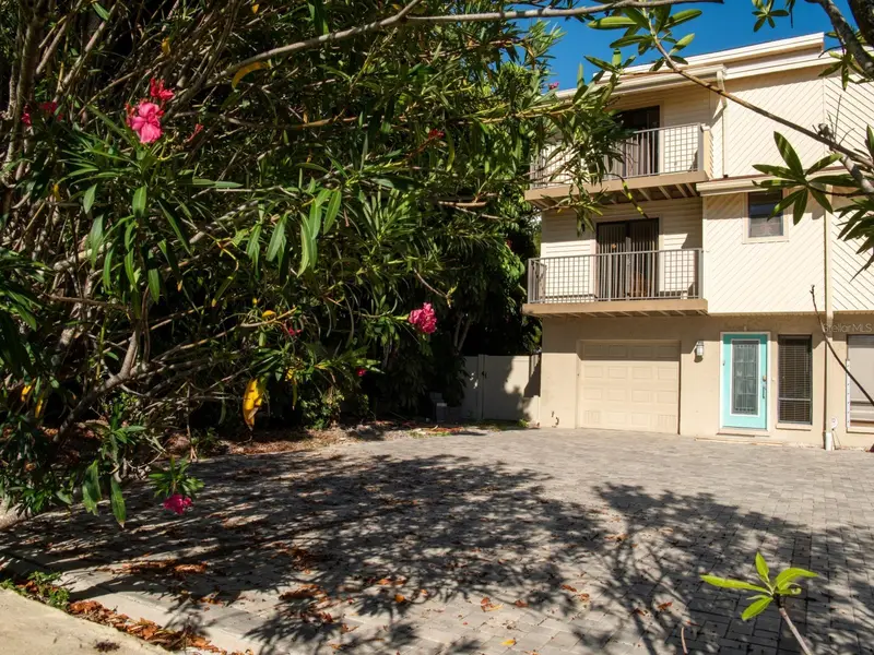 135 92nd Ave #5, FL
