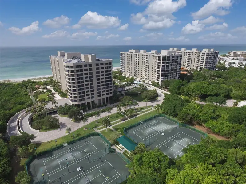 1211 Gulf Of Mexico Dr #1005, FL