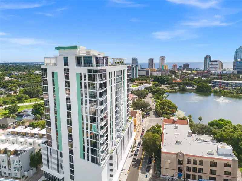 777 3rd Ave N #806, FL