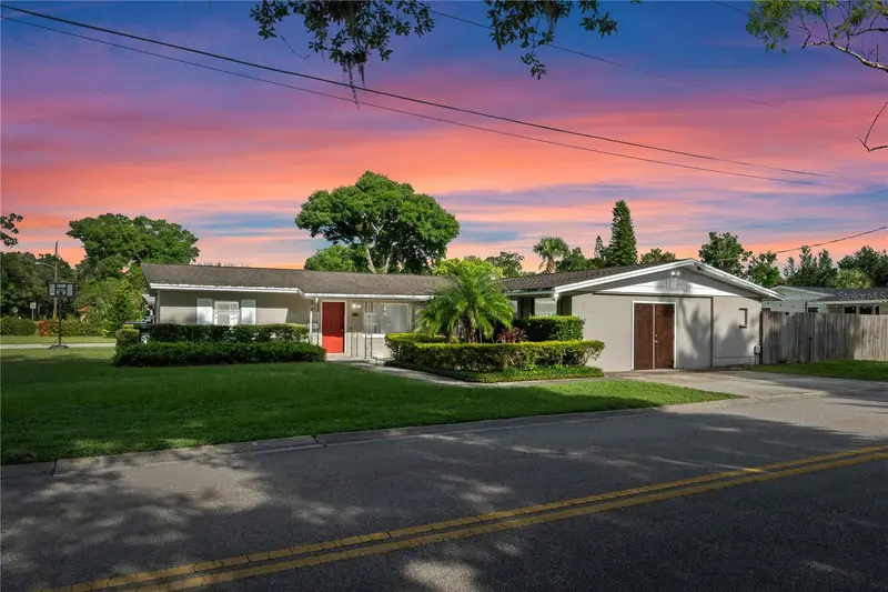 601 Oranole Rd, FL