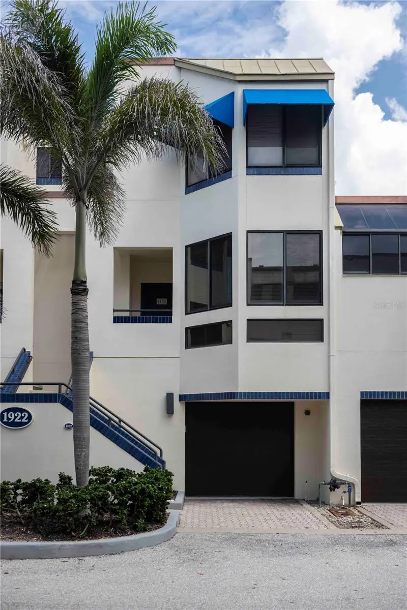 1922 Harbourside Dr #1102, FL