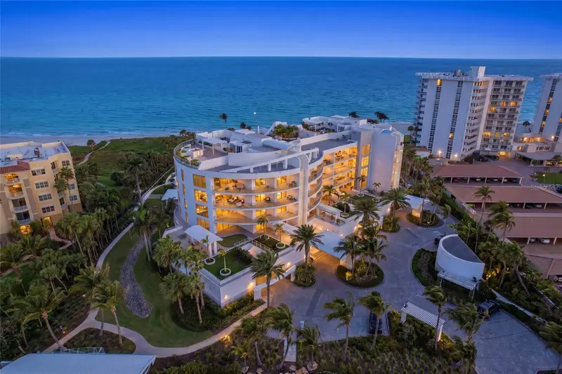 2251 Gulf Of Mexico Dr #301, FL