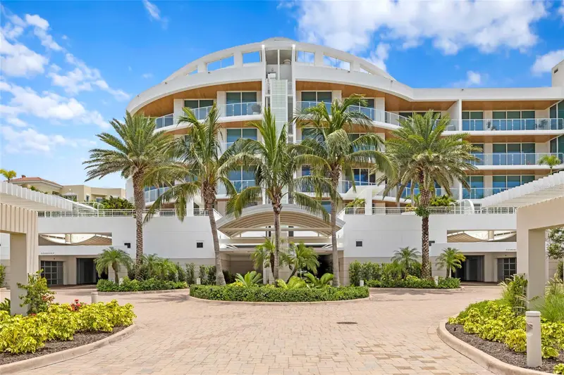 2251 Gulf Of Mexico Dr #301, FL