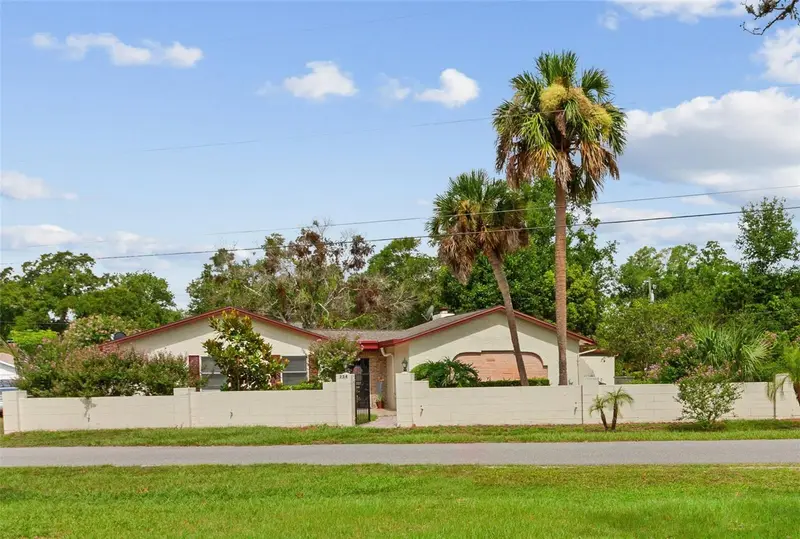 334 Maple Dr, FL