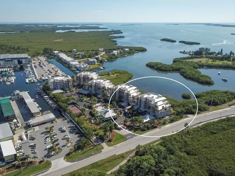 13113 Gasparilla Rd #405, FL
