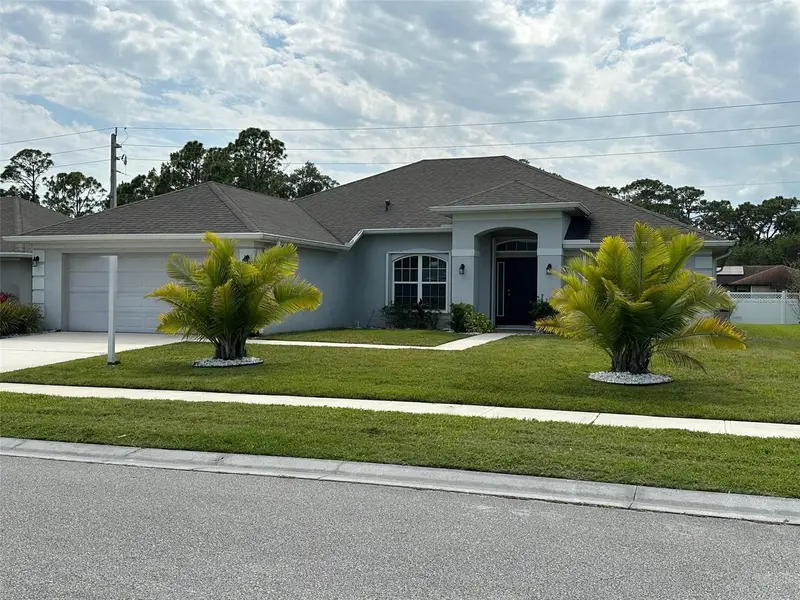 220 Nardo Ave Sw, FL